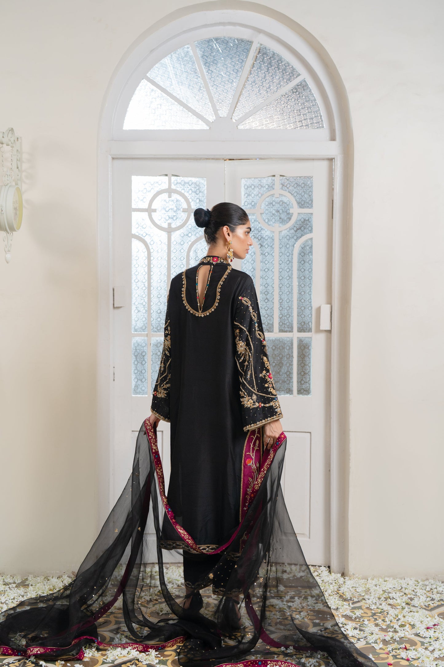 Ayza Kurta